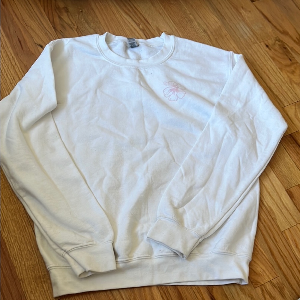 Gildan White Crewneck Sweater Classic Design